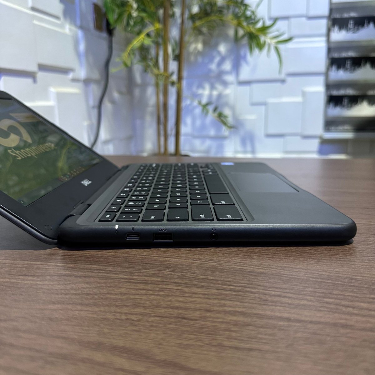 Dell Chromebook 3100 - Intel Celeron N4020 - 32GB eMMC - 4GB RAM - Touchscreen