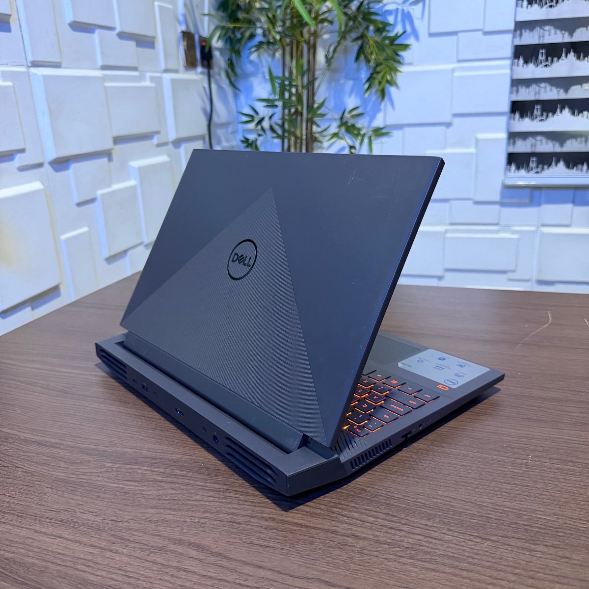 Dell G15 5511 Gaming | 11th Gen Core i7 | 16GB RAM | 512GB SSD | 6GB NVIDIA GeForce RTX 3060 | Backlit Keyboard