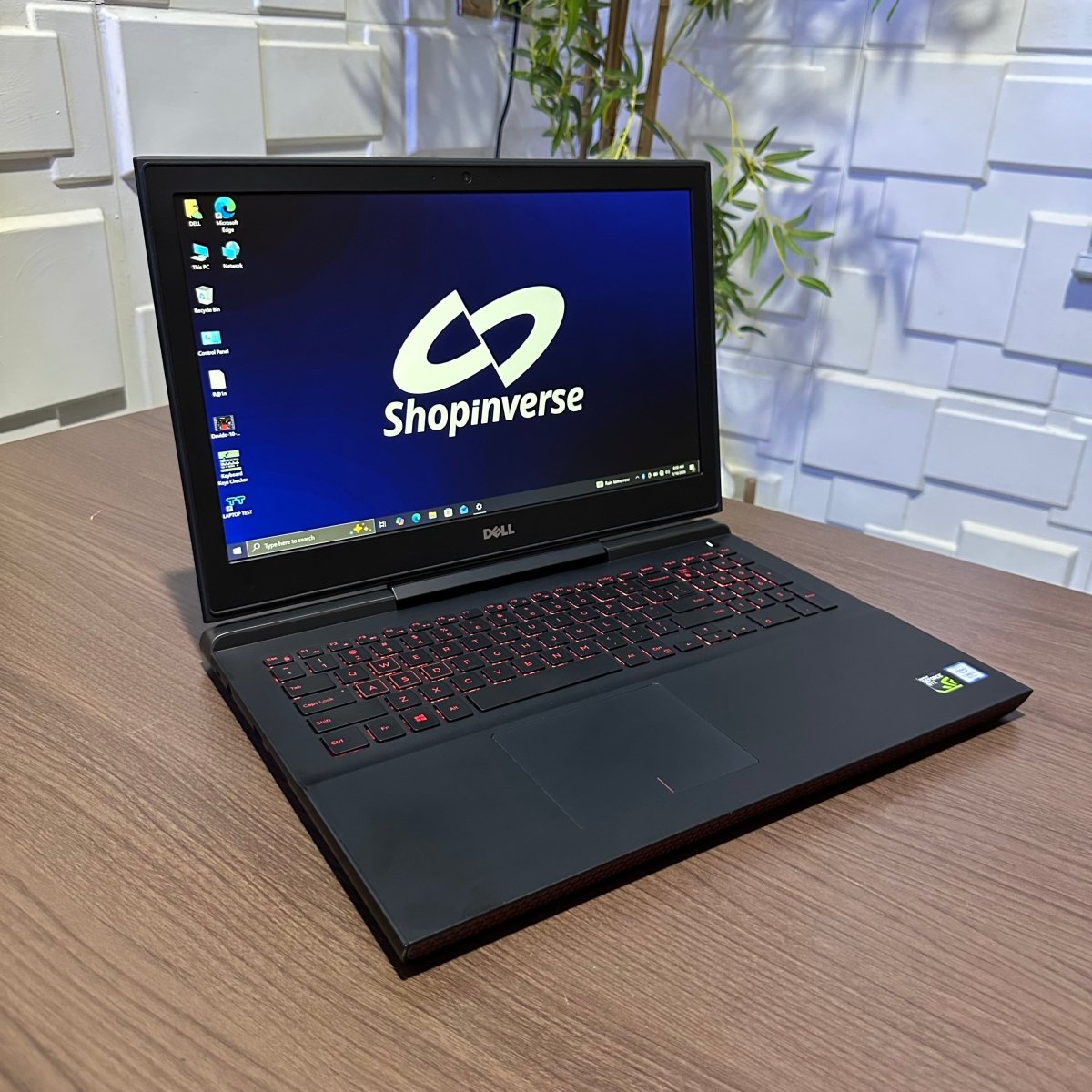 Dell Inspiron 15 7000 Gaming - 7th Gen. Intel Core i7 - 512GB SSD - 16GB RAM - 4GB Nvidia GeForce GTX 1050 Ti - Keyboard Light