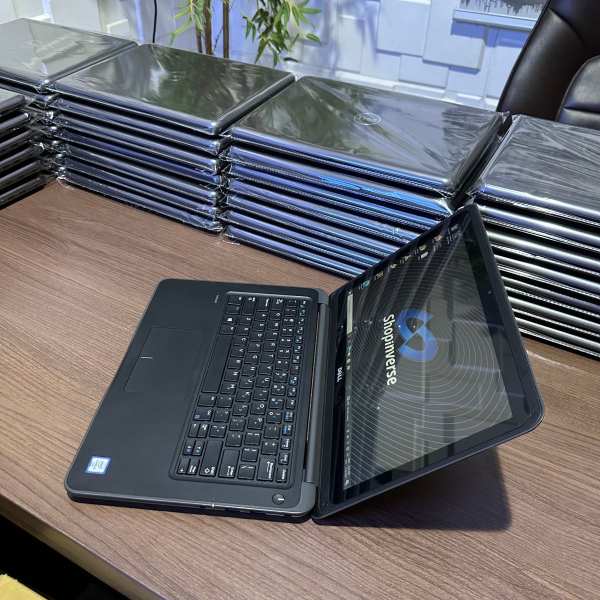 Dell Latitude 3380 - 6th Gen. Intel Core i3 - 128GB SSD - 4GB RAM - Touchscreen