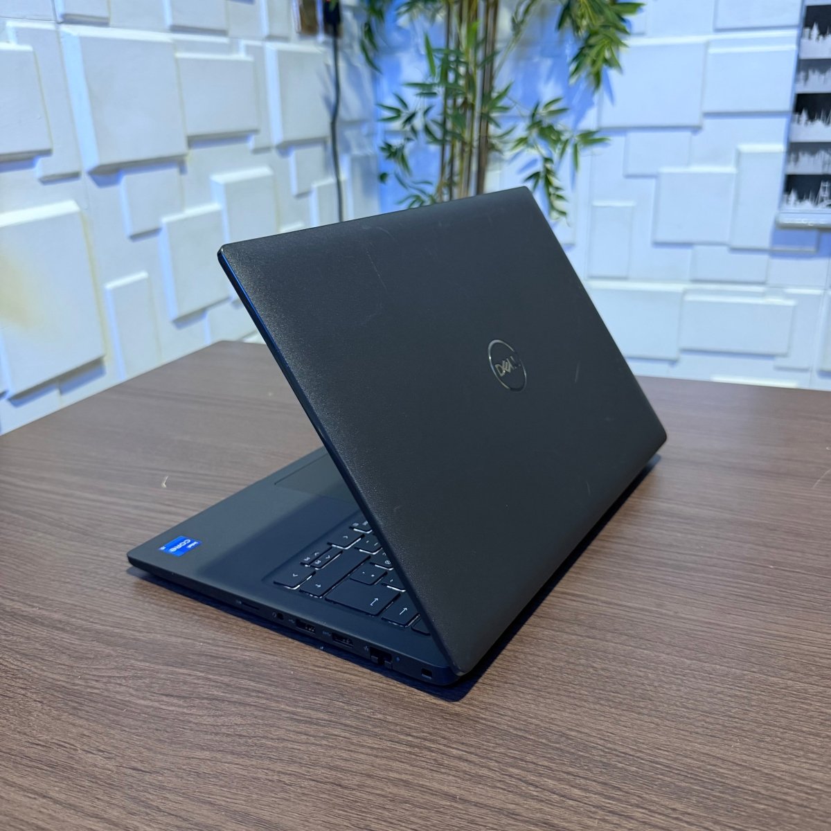 Dell Latitude 3420 | 11th Gen Core i5 | 16GB RAM | 256GB SSD | Backlit Keyboard