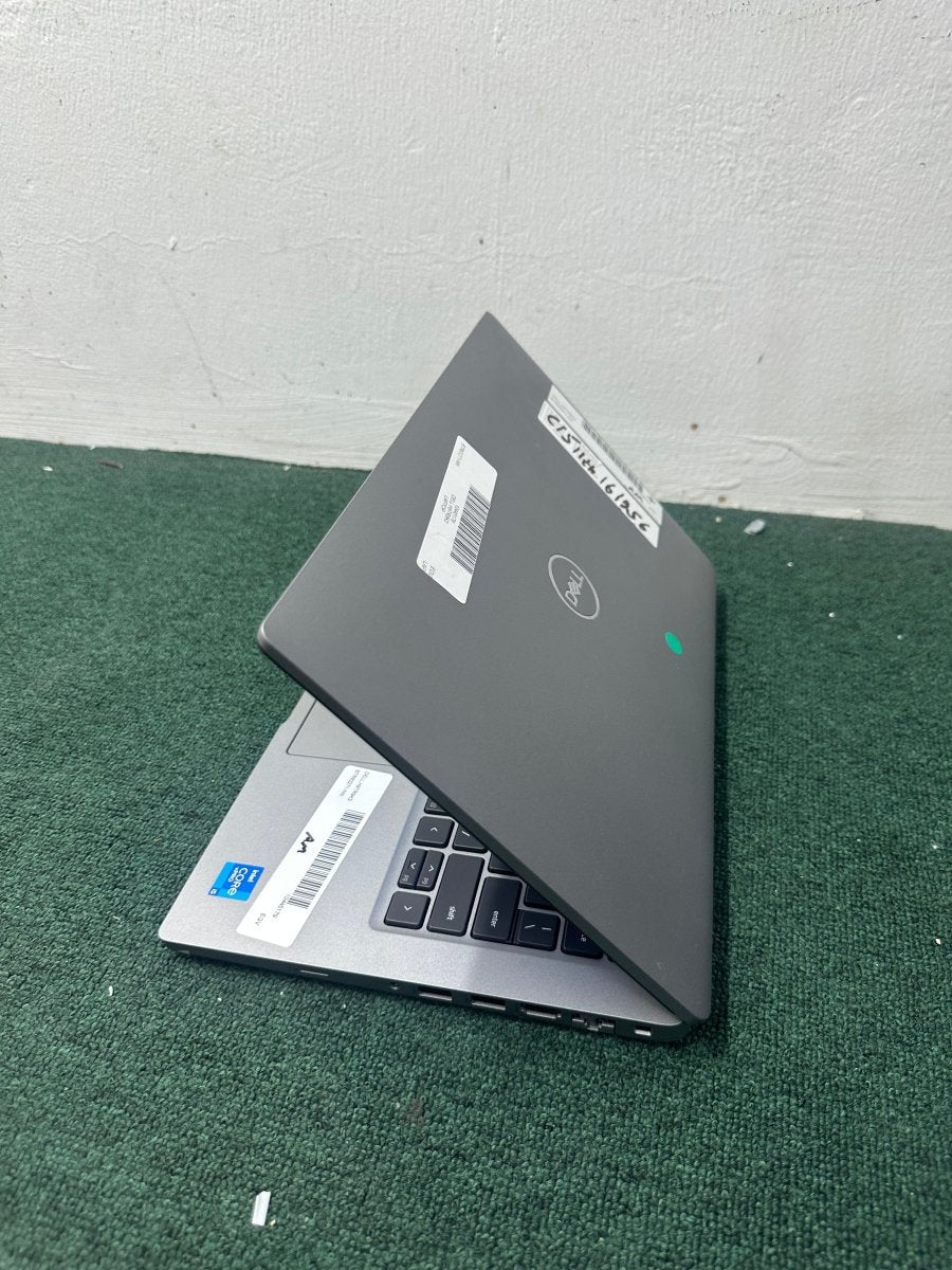 Dell Latitude 5420 - 11th Gen. Intel Core i5 - 256GB SSD - 16GB RAM - Keyboard Light - HDMI