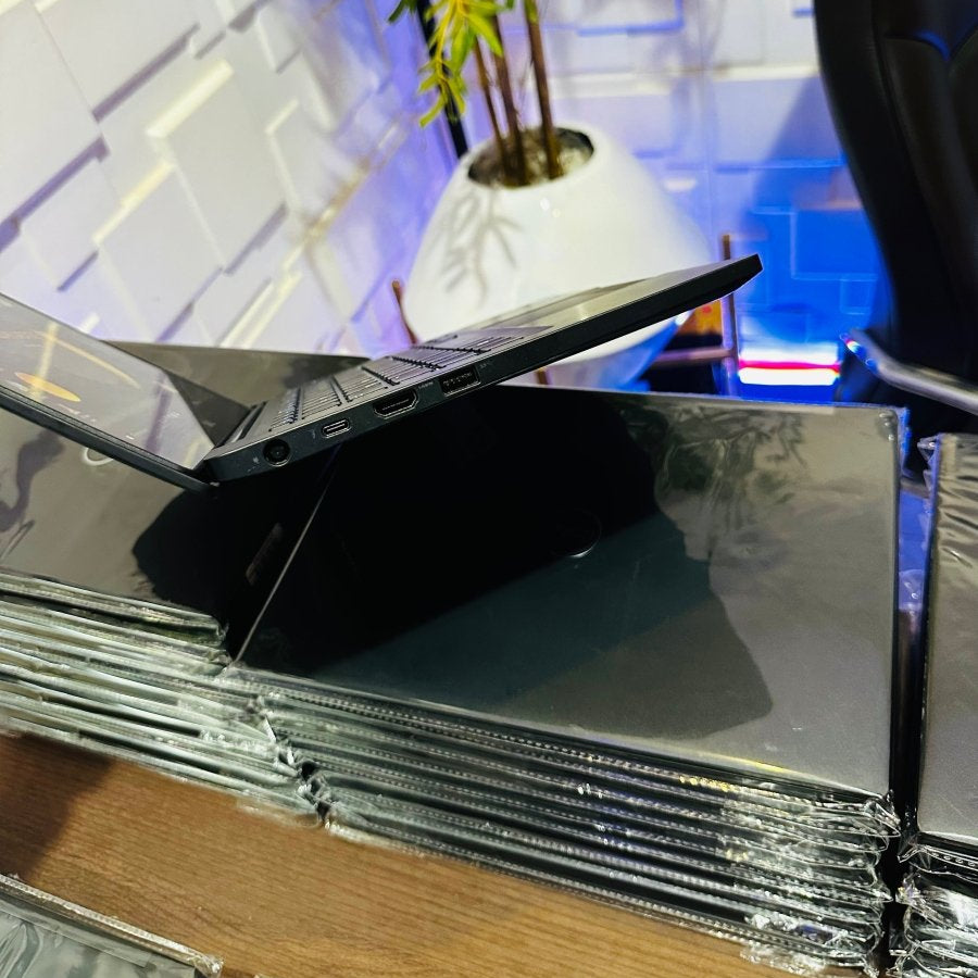 Dell Latitude 7280 - 6th Gen. Intel Core i7 - 256GB SSD - 8GB RAM - Keyboard Light - Touchscreen