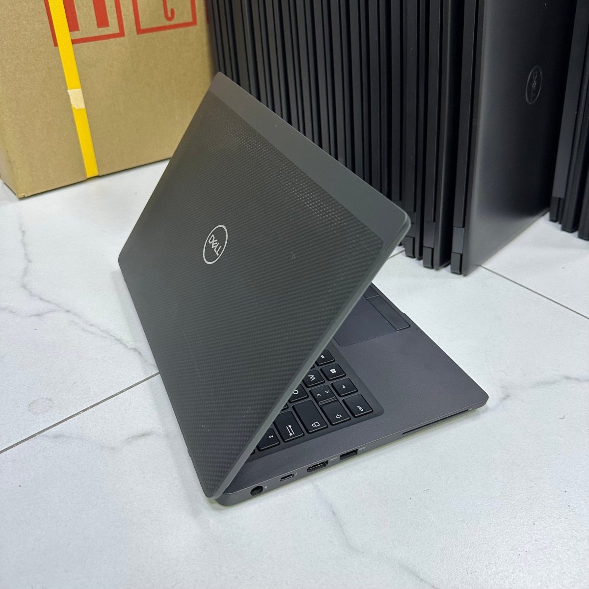 Dell Latitude 7300 | Core i5 8th Gen | 8GB RAM | 256GB SSD | Touchscreen | Backlit Keyboard