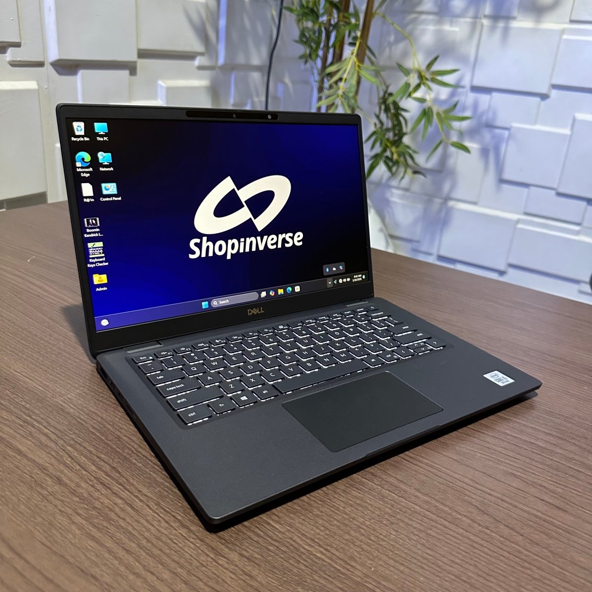 Dell Latitude 7310 - 10th Gen. Intel Core i5 - 256GB SSD - 8GB RAM - Keyboard Light - Touchscreen