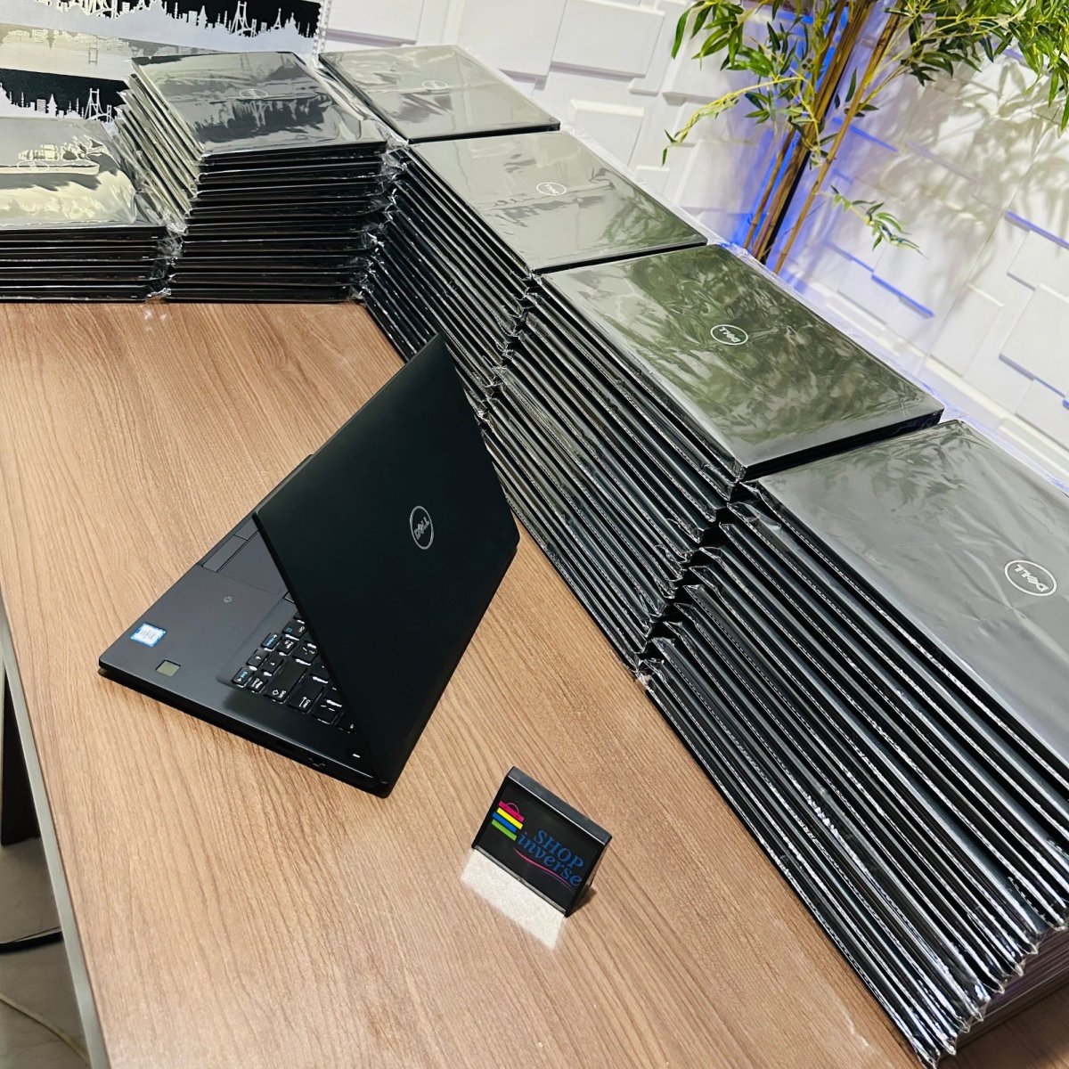 Dell Latitude 7480 - 6th Gen. Intel Core i7 - 256GB SSD - 16GB RAM - Keyboard Light