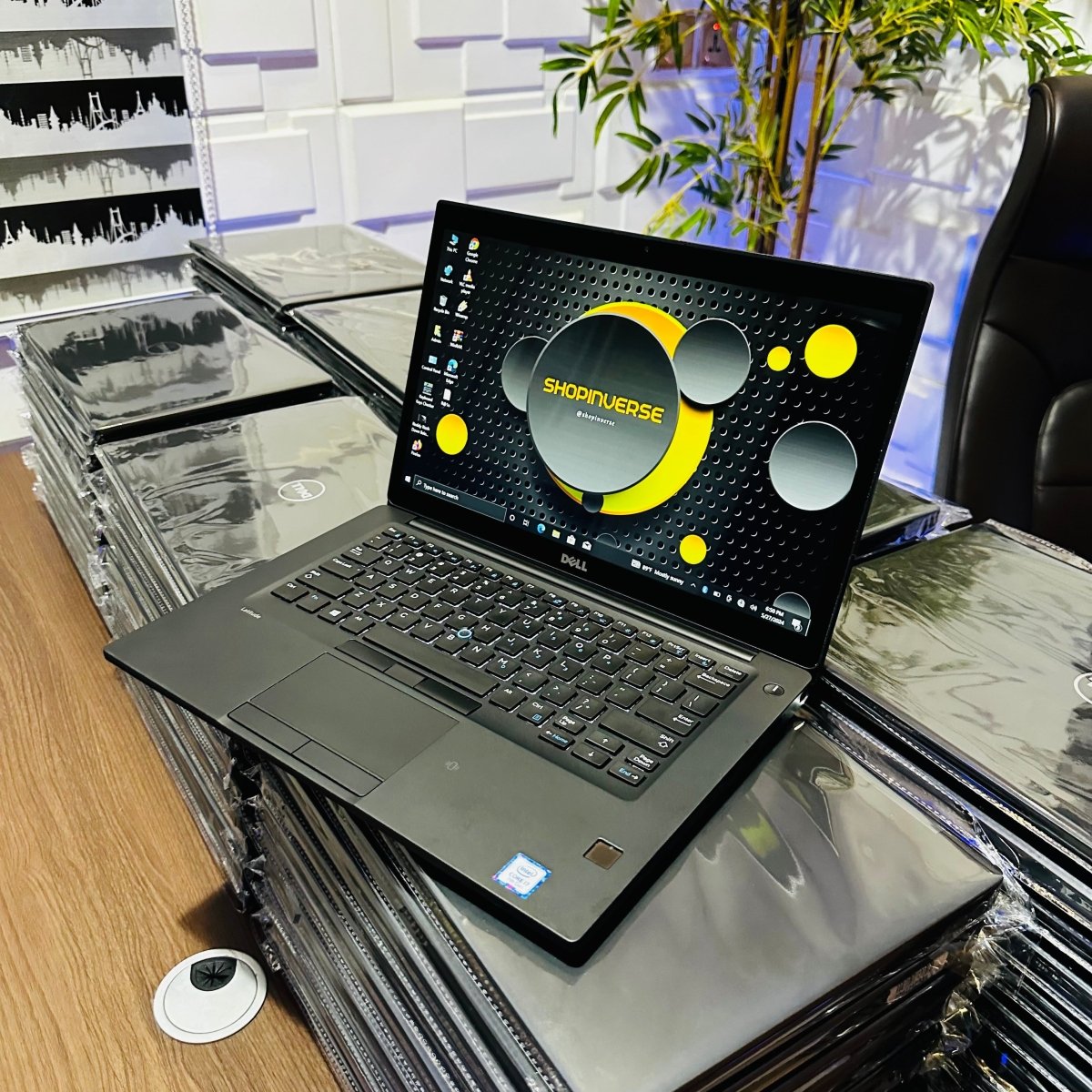 Dell Latitude 7480 - 7th Gen. Intel Core i7 - 256GB SSD - 8GB RAM - Keyboard Light - Touchscreen