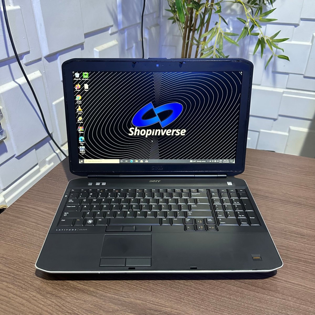 Dell Latitude E5520 - Intel Core i5 - 250GB HDD - 4GB RAM - Keyboard Light