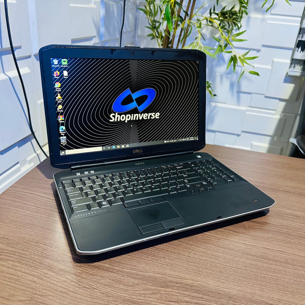 Dell Latitude E5530 - Intel Core i7 - 250GB HDD - 8GB RAM - Keyboard Light