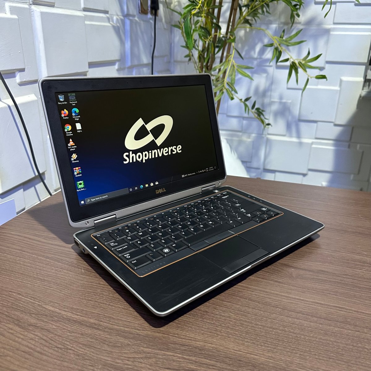 Dell Latitude E6320 - Intel Core i3 - 320GB HDD - 8GB RAM