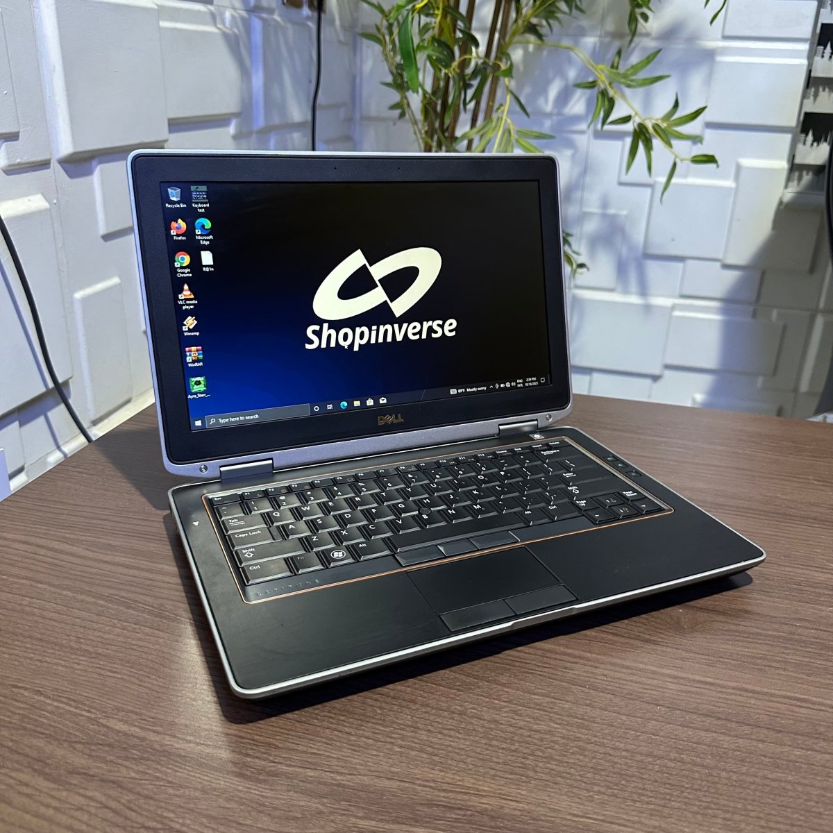 Dell Latitude E6320 - Intel Core i3 - 320GB HDD - 8GB RAM