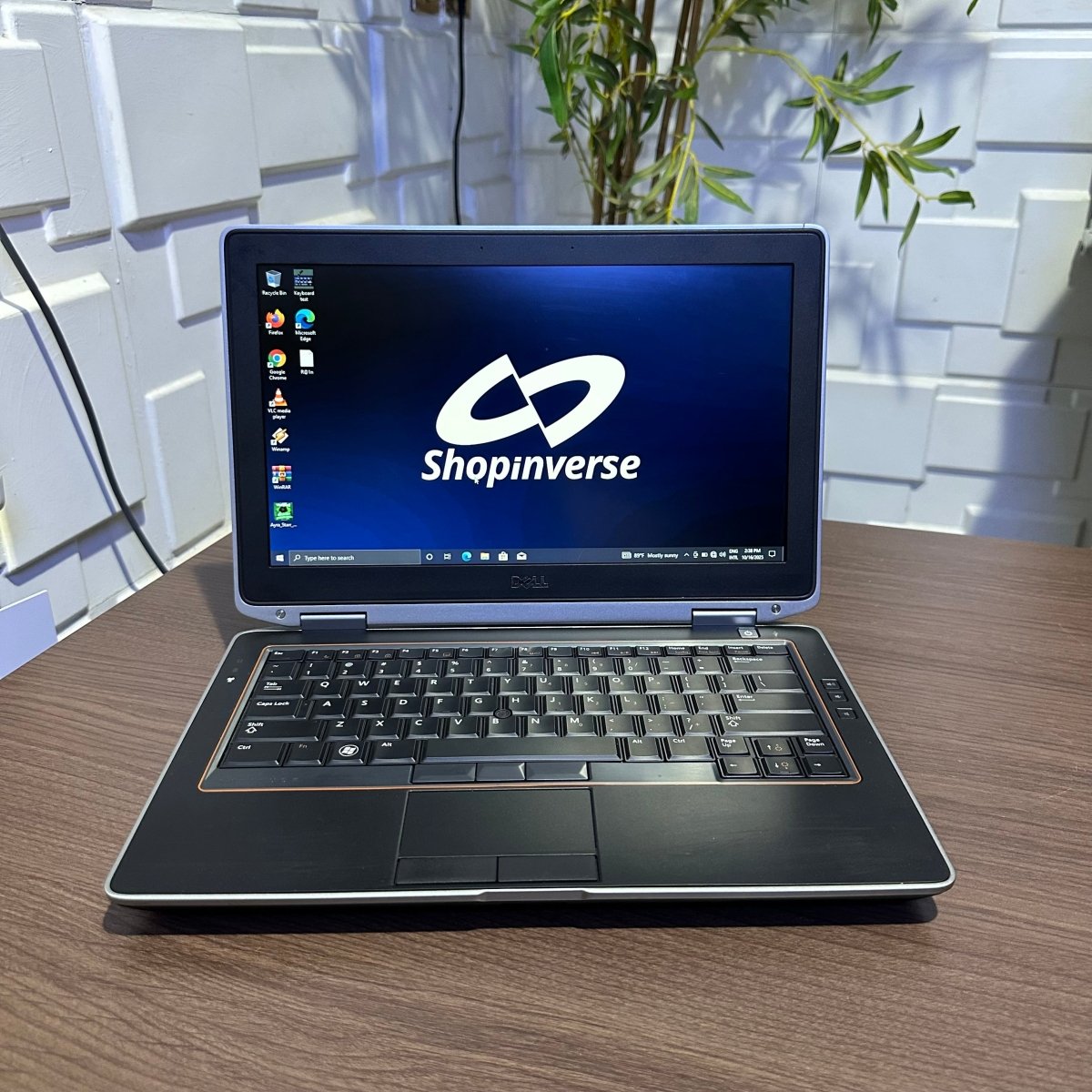 Dell Latitude E6320 - Intel Core i3 - 320GB HDD - 8GB RAM