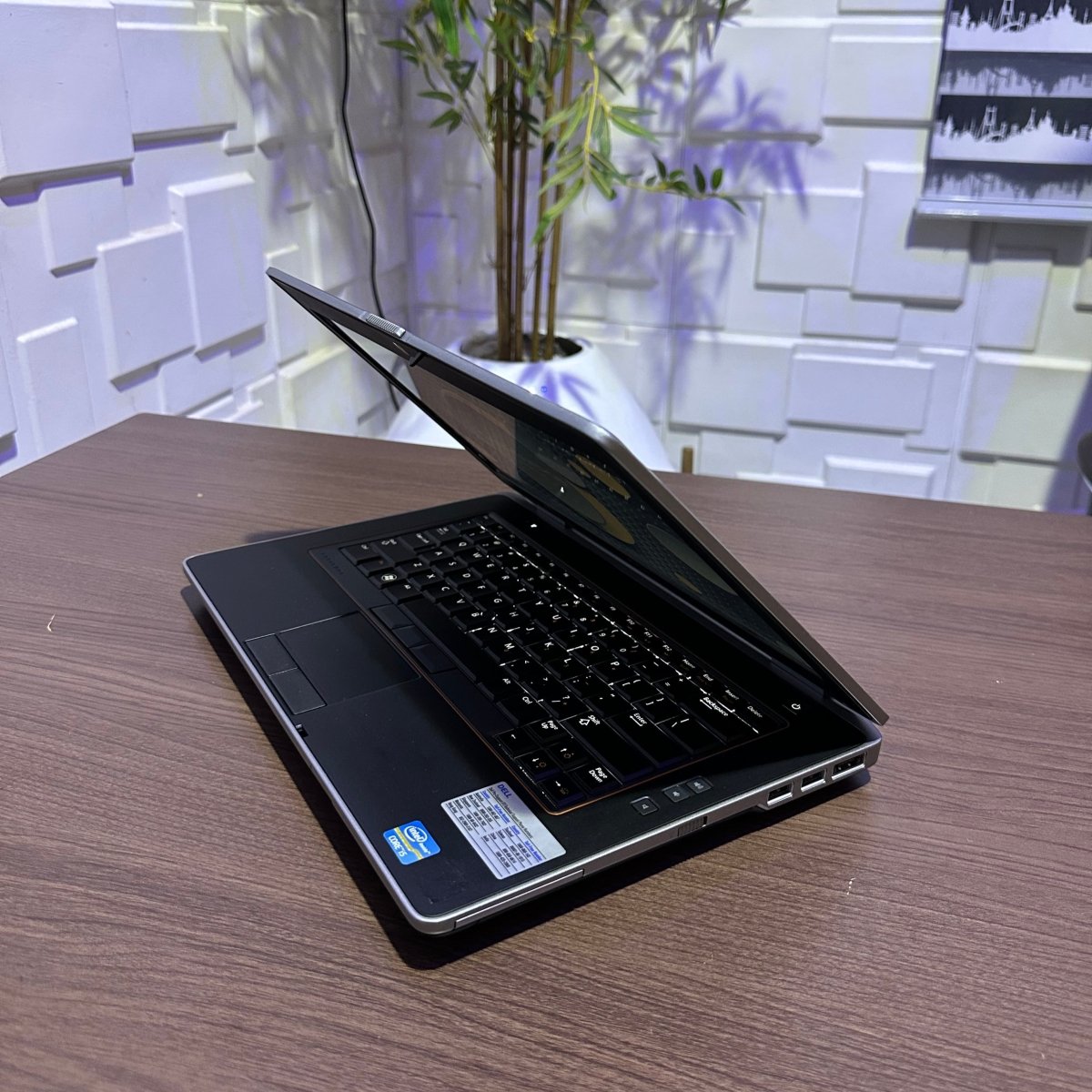 Dell Latitude E6420 - Intel Core i5 - 320GB HDD - 4GB RAM