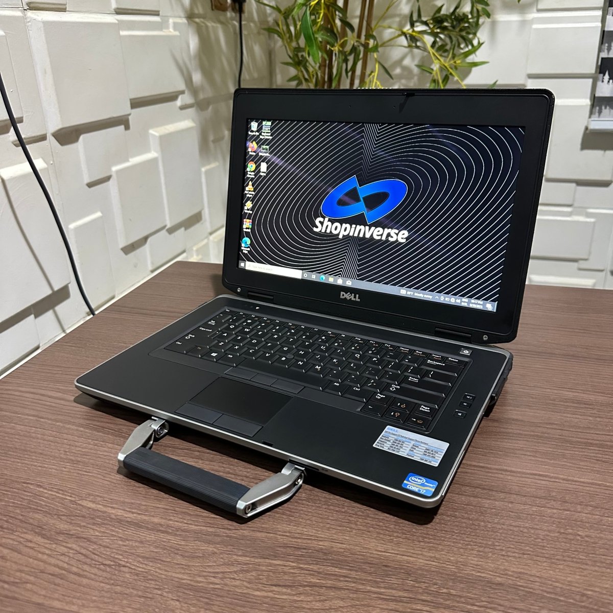 Dell Latitude E6430 ATG - Intel Core i7 - 250GB HDD - 8GB RAM - Keyboard Light