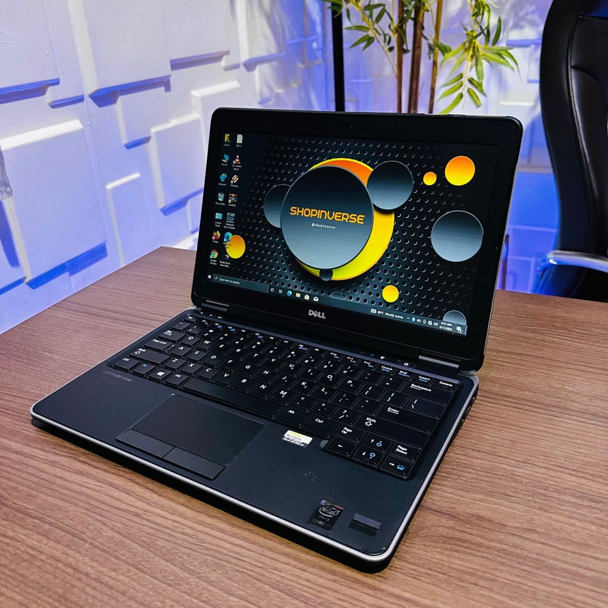 Dell Latitude E7240 - Intel Core i5 - 128GB SSD - 4GB RAM - keyboard Light