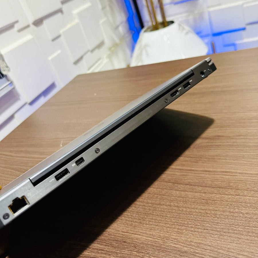 Dell Latitude E7440 - Intel Core i5 - 256GB SSD - 8GB RAM - Keyboard Light