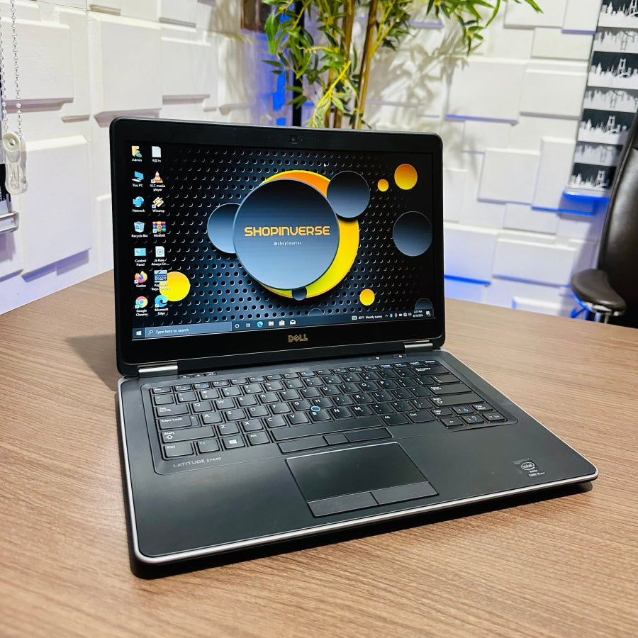 Dell Latitude E7440 - Intel Core i5 - 256GB SSD - 8GB RAM - Keyboard Light