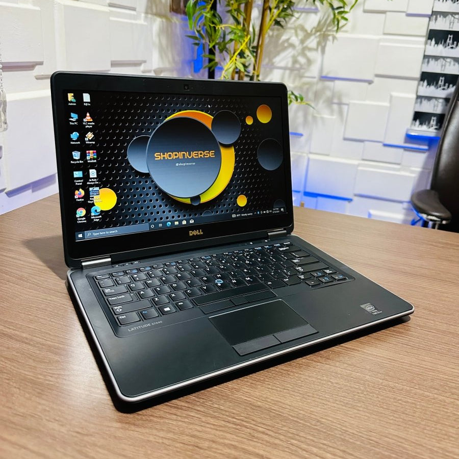 Dell Latitude E7440 - Intel Core i5 - 256GB SSD - 8GB RAM - Keyboard Light