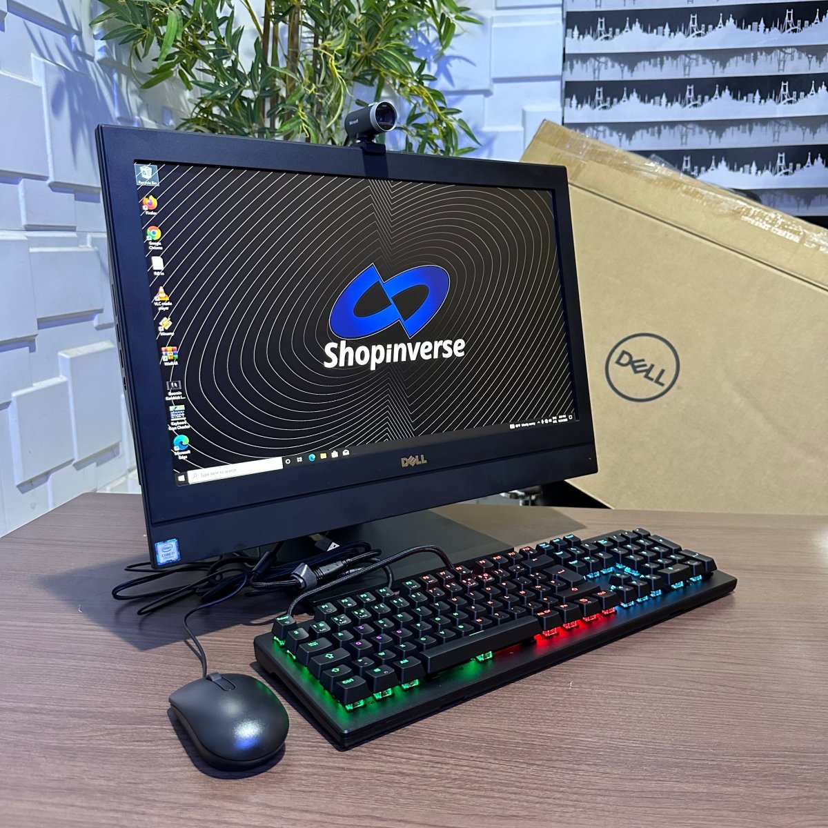 Dell Optiplex 5250 All in One Desktop - 7th Gen. Intel Core i7 - 256GB SSD - 8GB RAM