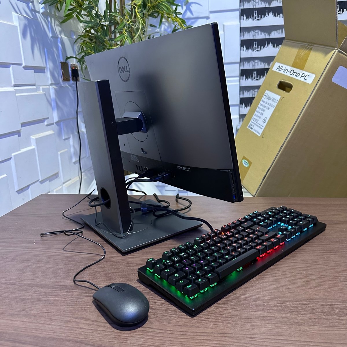 Dell Optiplex 7490 All in One Desktop - 11th Gen. Intel Core i5 - 256GB SSD - 16GB RAM