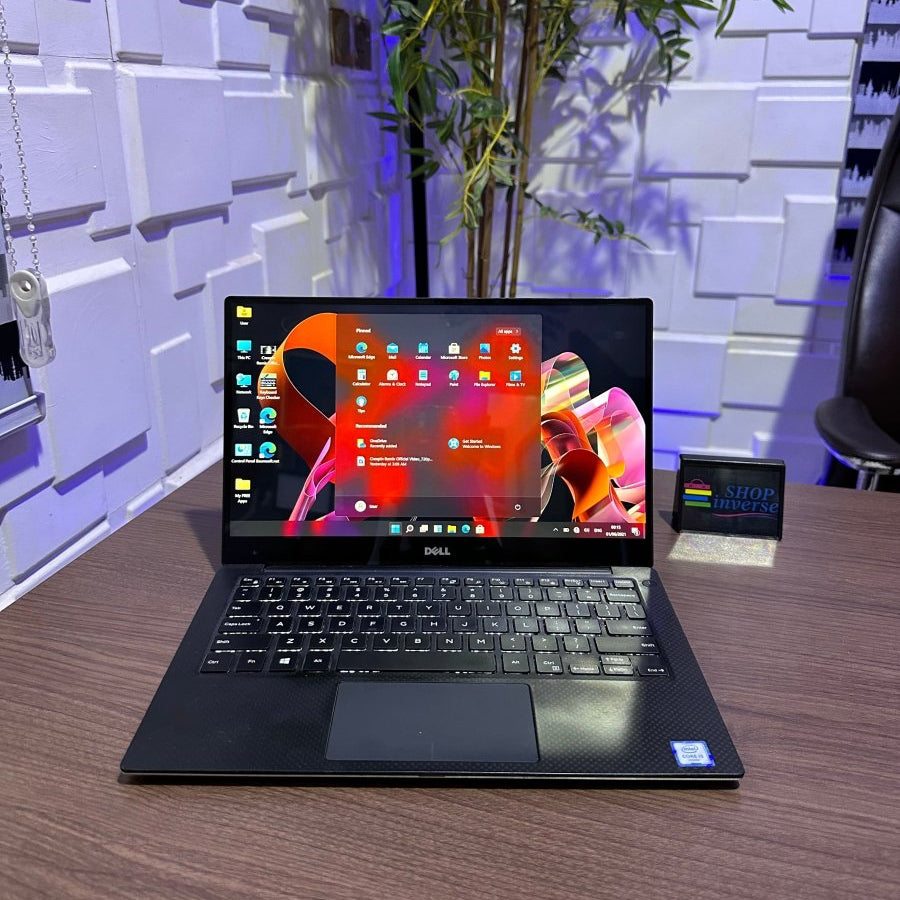 Dell XPS 13 9350 | 6th Gen Core i5 | 8GB RAM | 256GB SSD | Backlit Keyboard