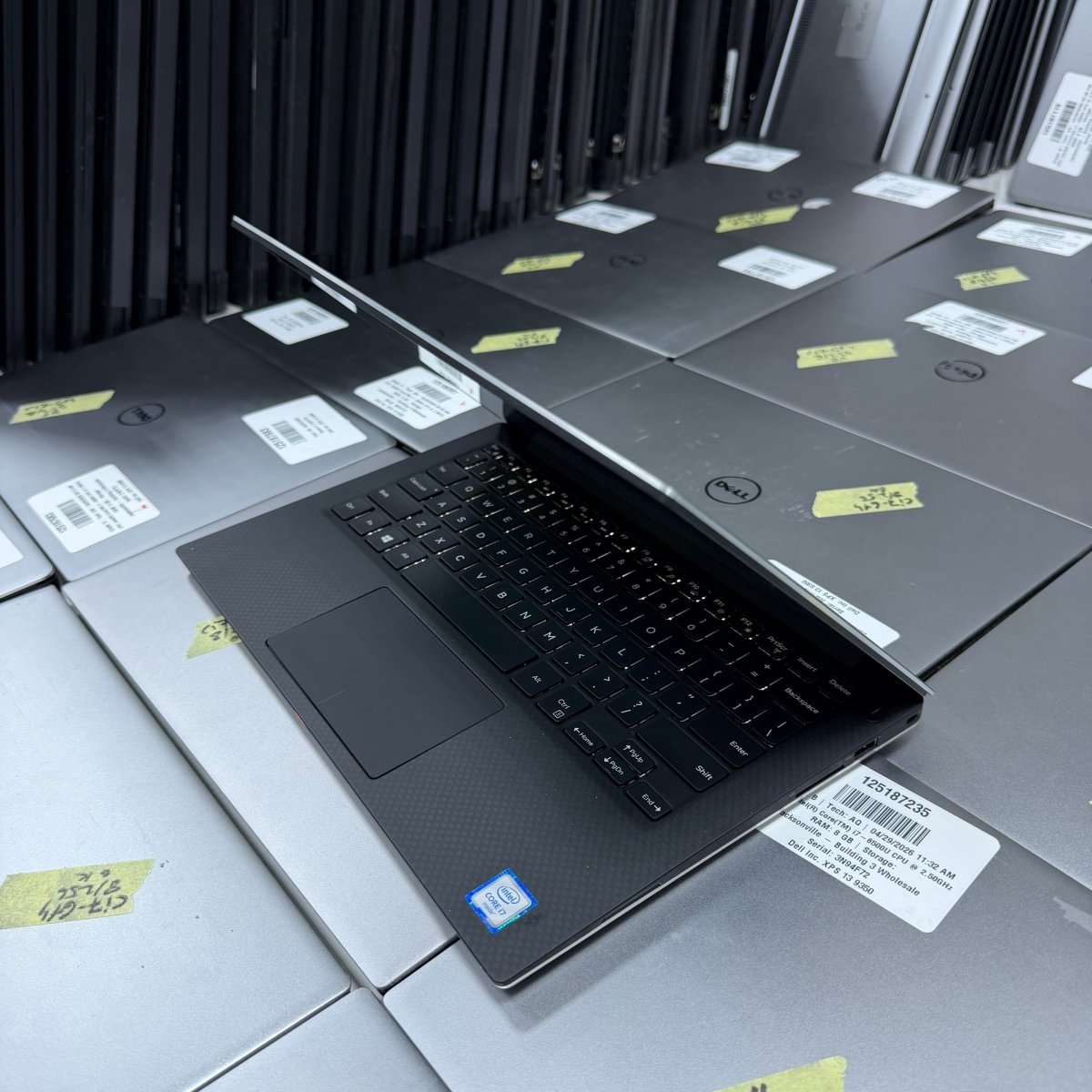 Dell XPS 13 9350 | 6th Gen Core i7 | 8GB RAM | 256GB SSD | Touchscreen | Backlit Keyboard