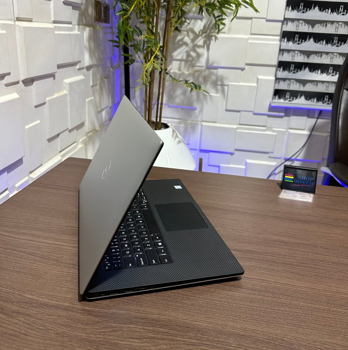 Dell XPS 15 9560 | Core i7 7th Gen | 16GB RAM | 512GB SSD | 4GB Nvidia GTX | 4K Display | Touchscreen | Backlit Keyboard