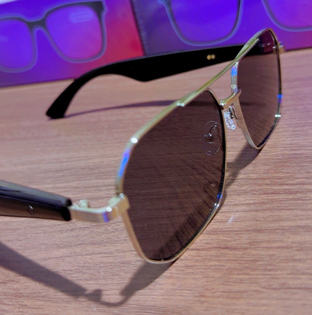 GY - 300 Smart Glasses