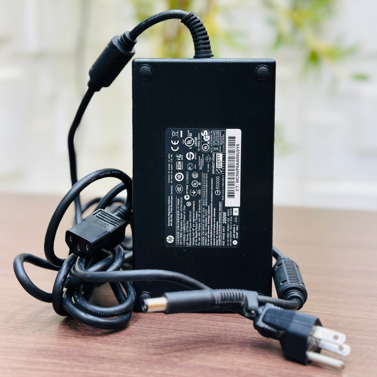 HP 200W 19.5 10.3A Laptop Charger - USA Plug