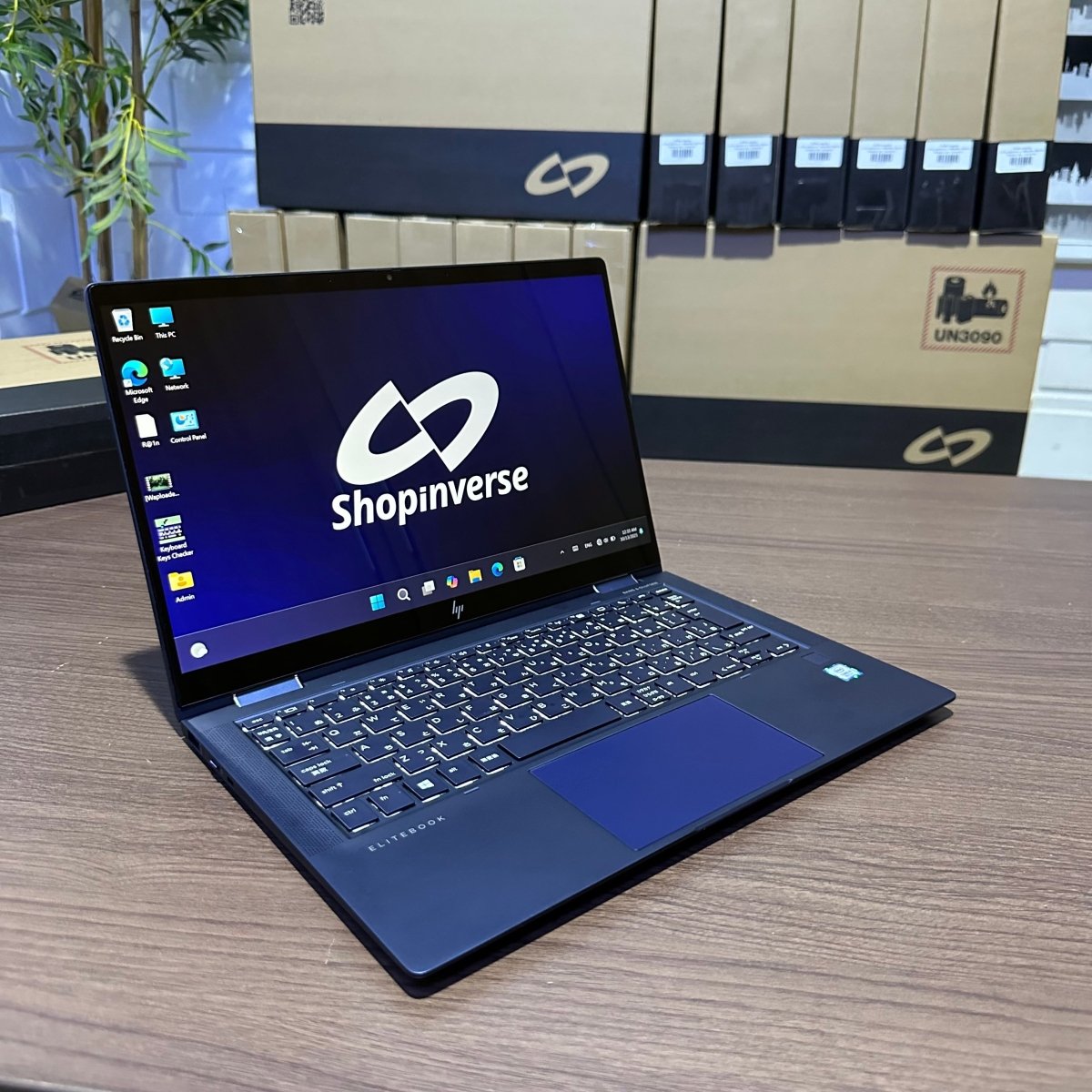HP Elite Dragonfly - 8th Gen. Intel Core i5 - 256GB SSD - 8GB RAM - Keyboard Light - Touchscreen