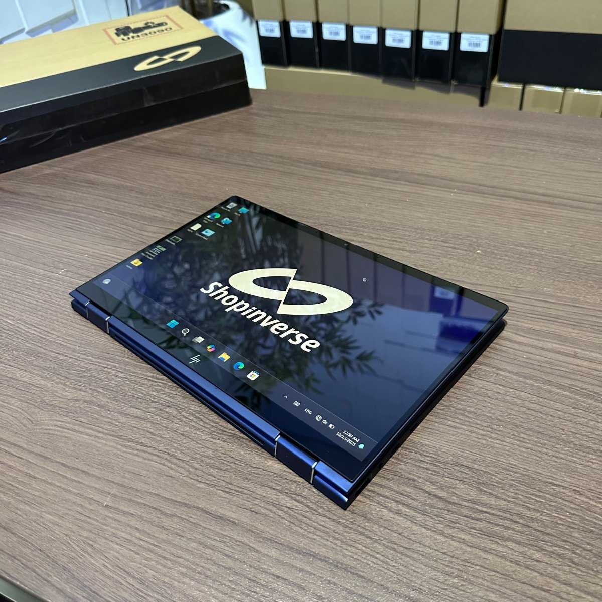 HP Elite Dragonfly - 8th Gen. Intel Core i5 - 256GB SSD - 8GB RAM - Keyboard Light - Touchscreen
