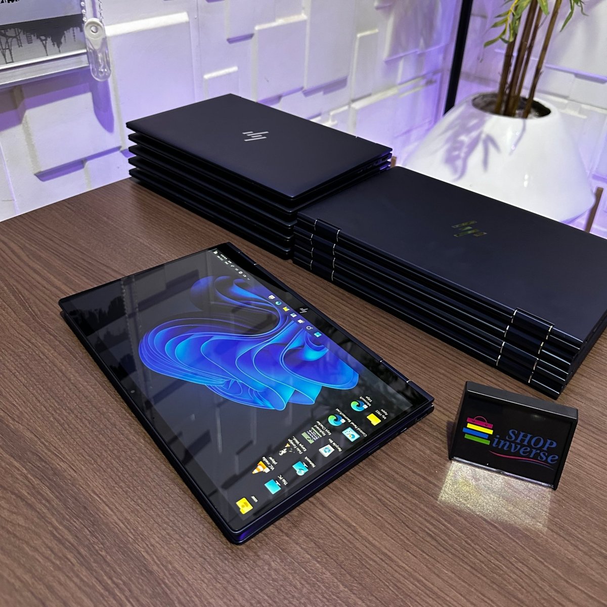 HP Elite Dragonfly G2 - 11th Gen. Intel Core i7 - 512GB SSD - 16GB RAM - Keyboard Light - Touchscreen