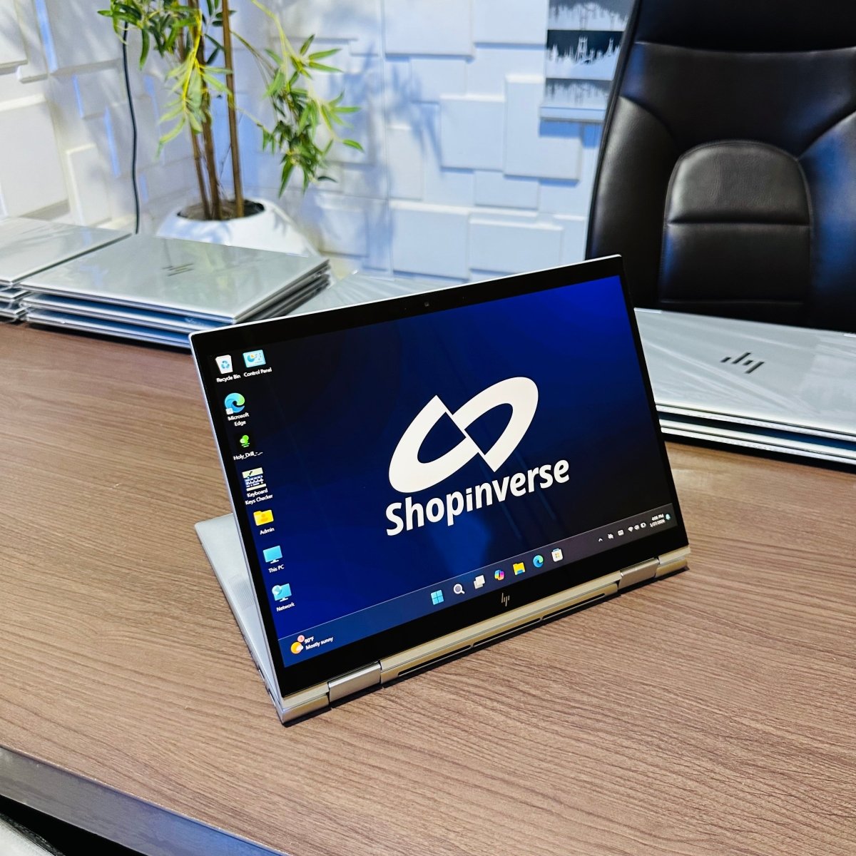 HP Elite x360 830 G9 2 - in - 1 - 12th Gen Intel Core i5 - 256GB SSD - 16GB RAM - Touchscreen