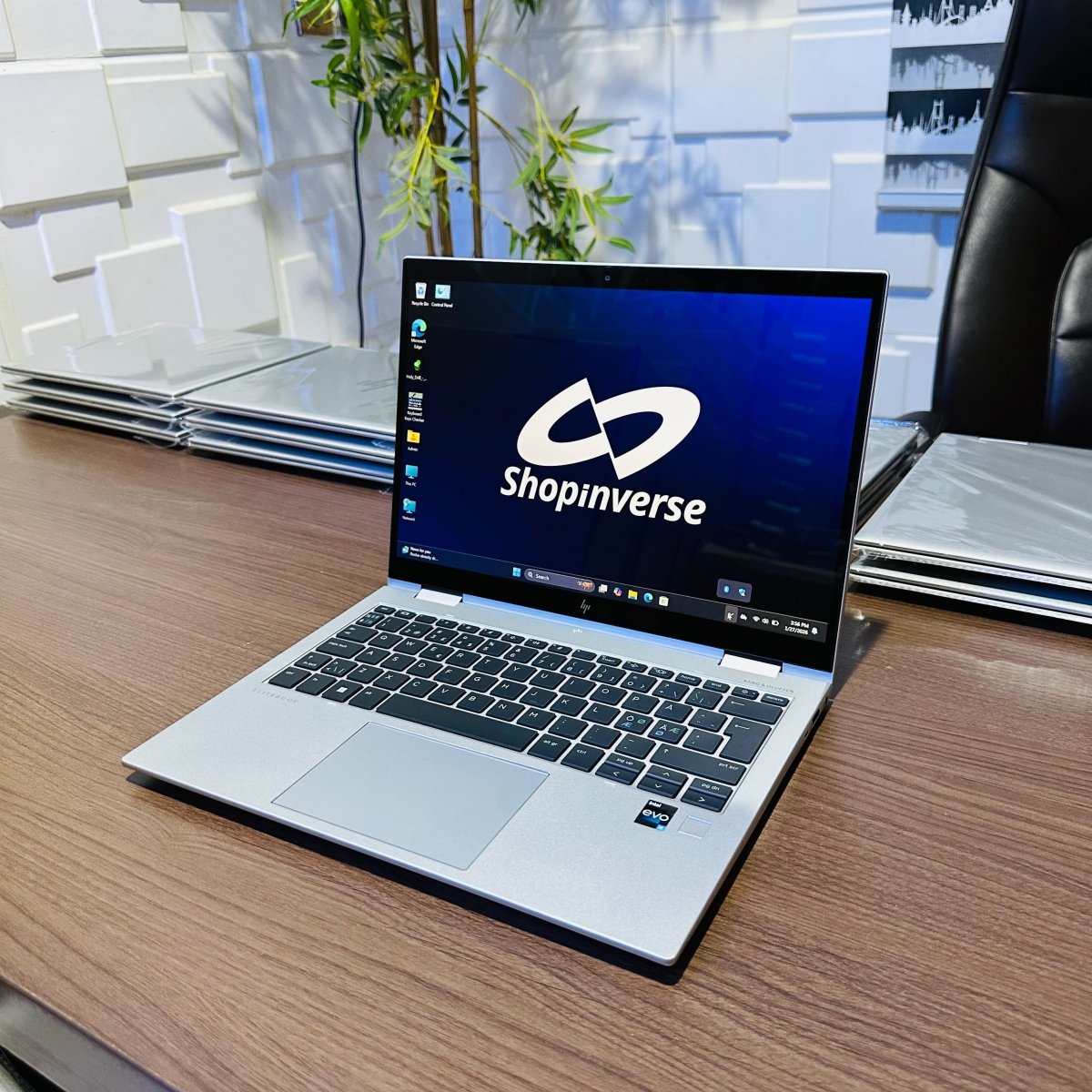 HP Elite x360 830 G9 2 - in - 1 - 12th Gen Intel Core i5 - 256GB SSD - 16GB RAM - Touchscreen