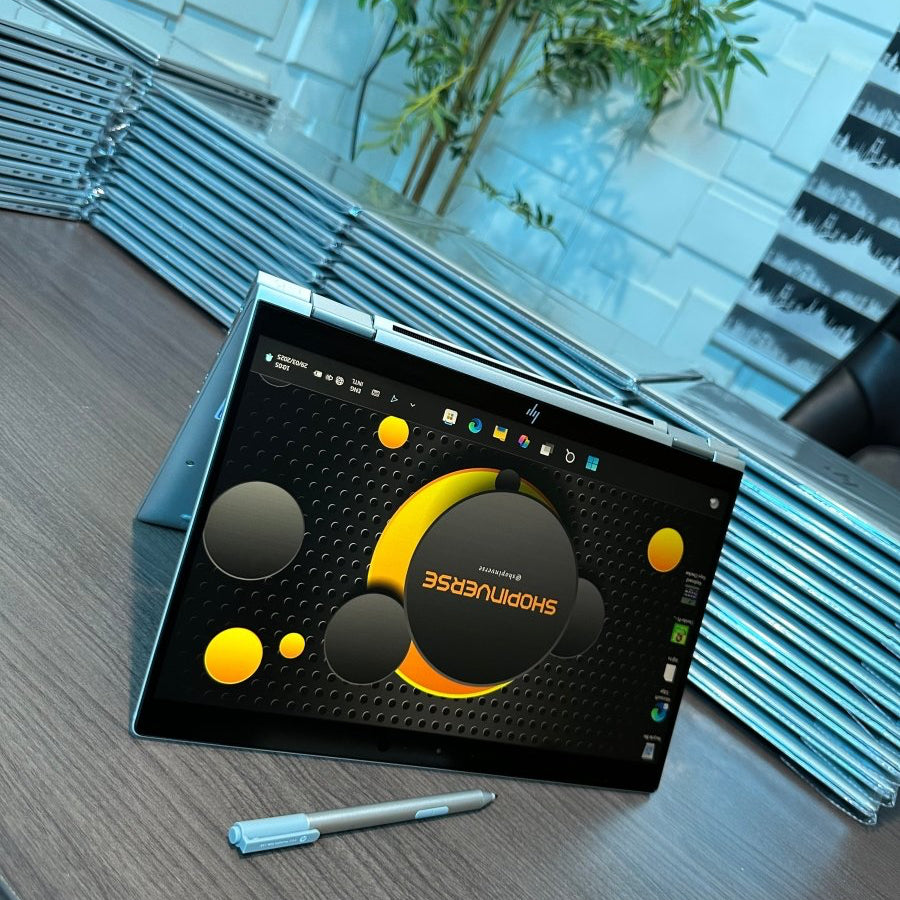 HP EliteBook 1030 x360 G3 - 8th Gen. Intel Core i5 - 256GB SSD - 8GB RAM - Touchscreen - Keyboard Light - Face ID