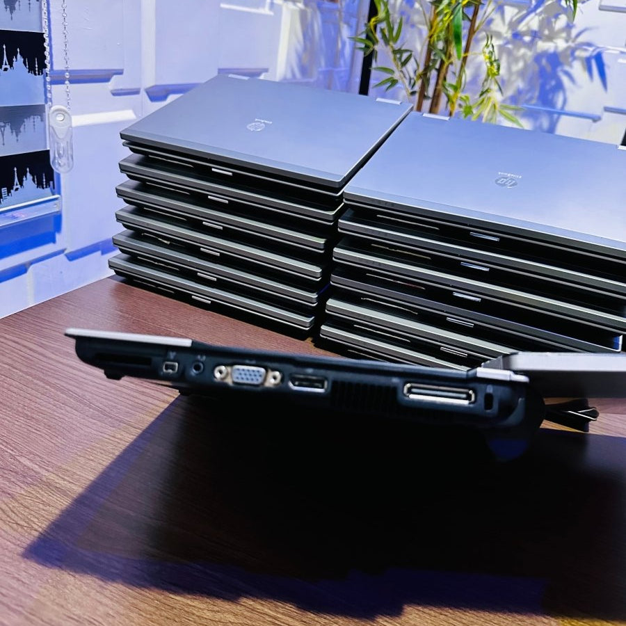 HP EliteBook 2540p - Intel Core i5 - 320GB HDD - 4GB RAM