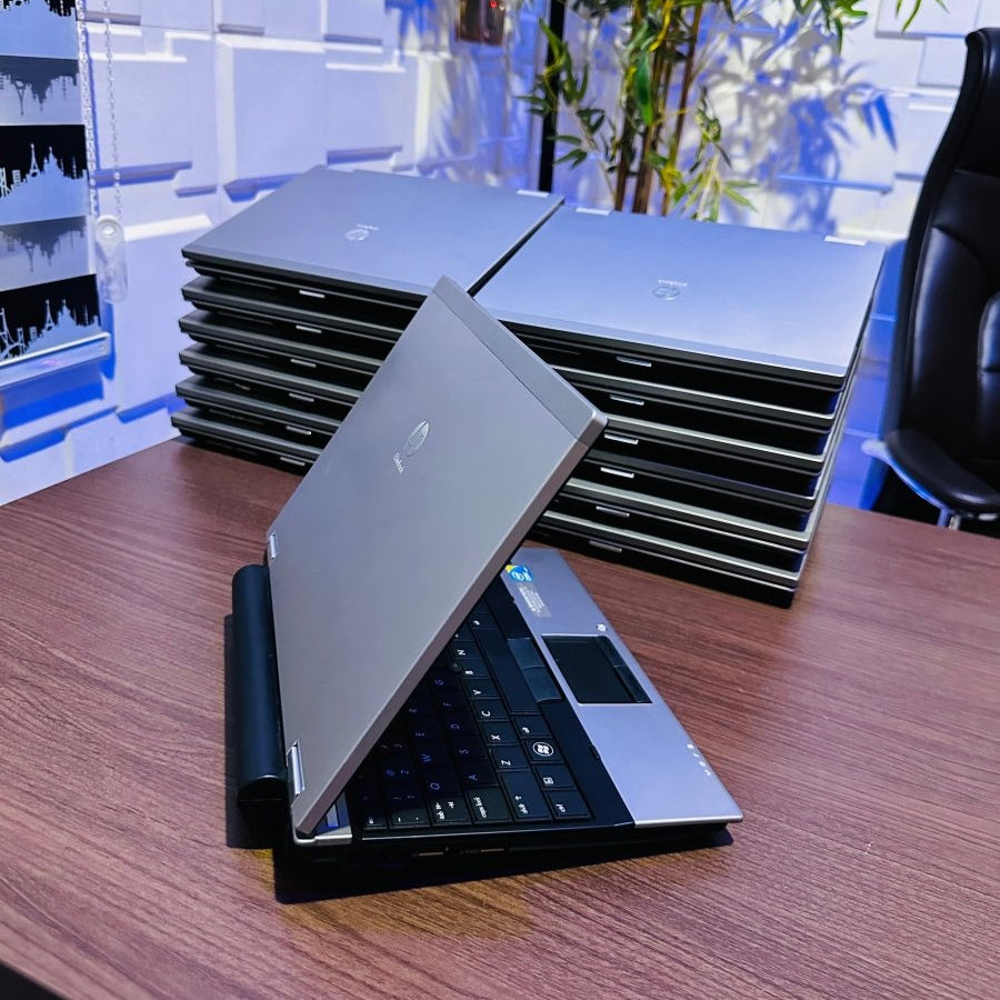 HP EliteBook 2540p - Intel Core i5 - 320GB HDD - 4GB RAM