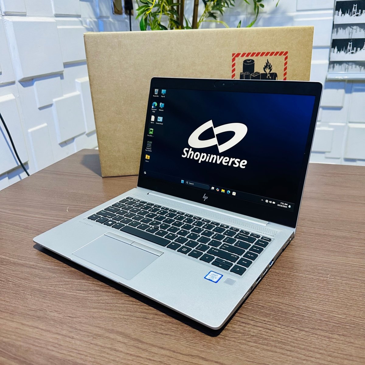 HP EliteBook 840 G6 - 8th Gen. Intel Core i5 - 256GB SSD - 8GB RAM - Keypad Light