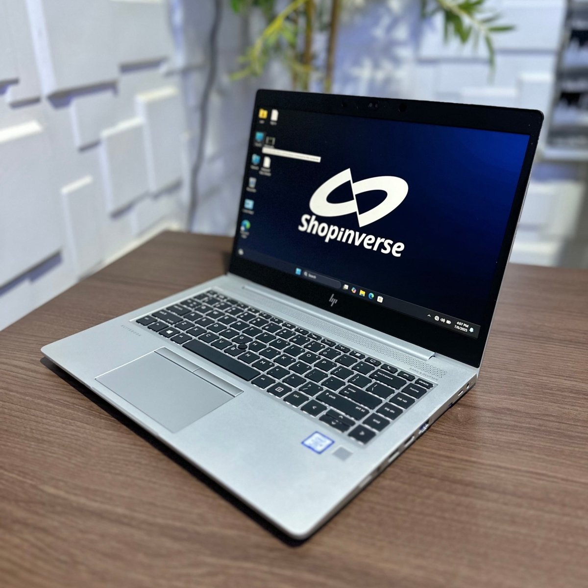HP EliteBook 840 G6 - 8th Gen. Intel Core i5 - 256GB SSD - 8GB RAM - Keypad Light - Touchscreen