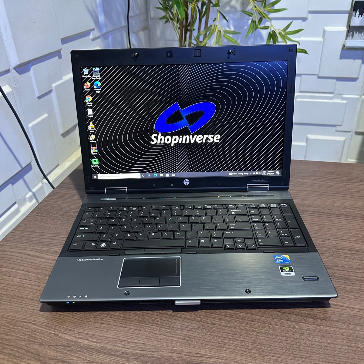 HP EliteBook 8540w - Intel Core i7 - 500GB HDD - 4GB RAM - 1GB Nvidia Quadro