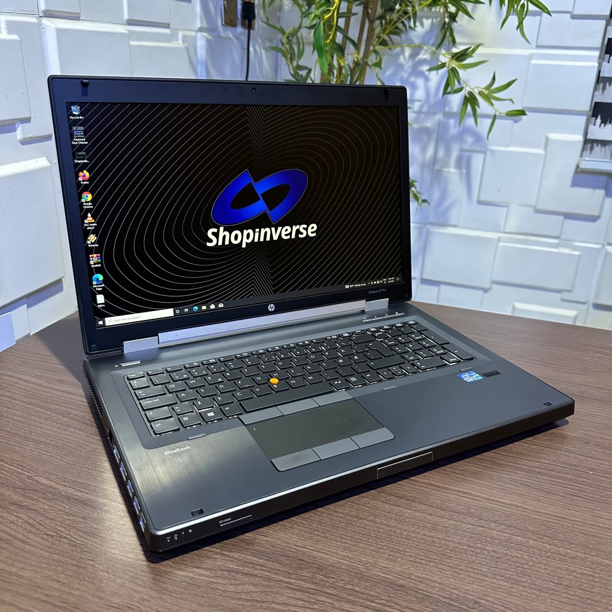HP EliteBook 8770W - Intel Core i7 - 256GB SSD - 24GB RAM - 4GB Dedicated Nvidia