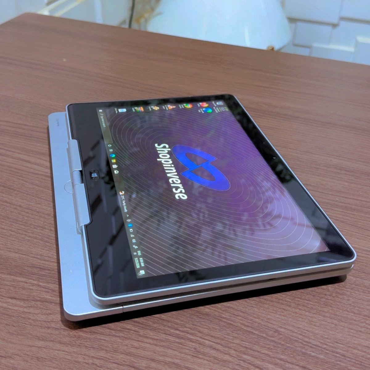 HP EliteBook Revolve 810 G3 | Core i5 | 8GB RAM | 128GB SSD | Touchscreen | Backlit Keyboard