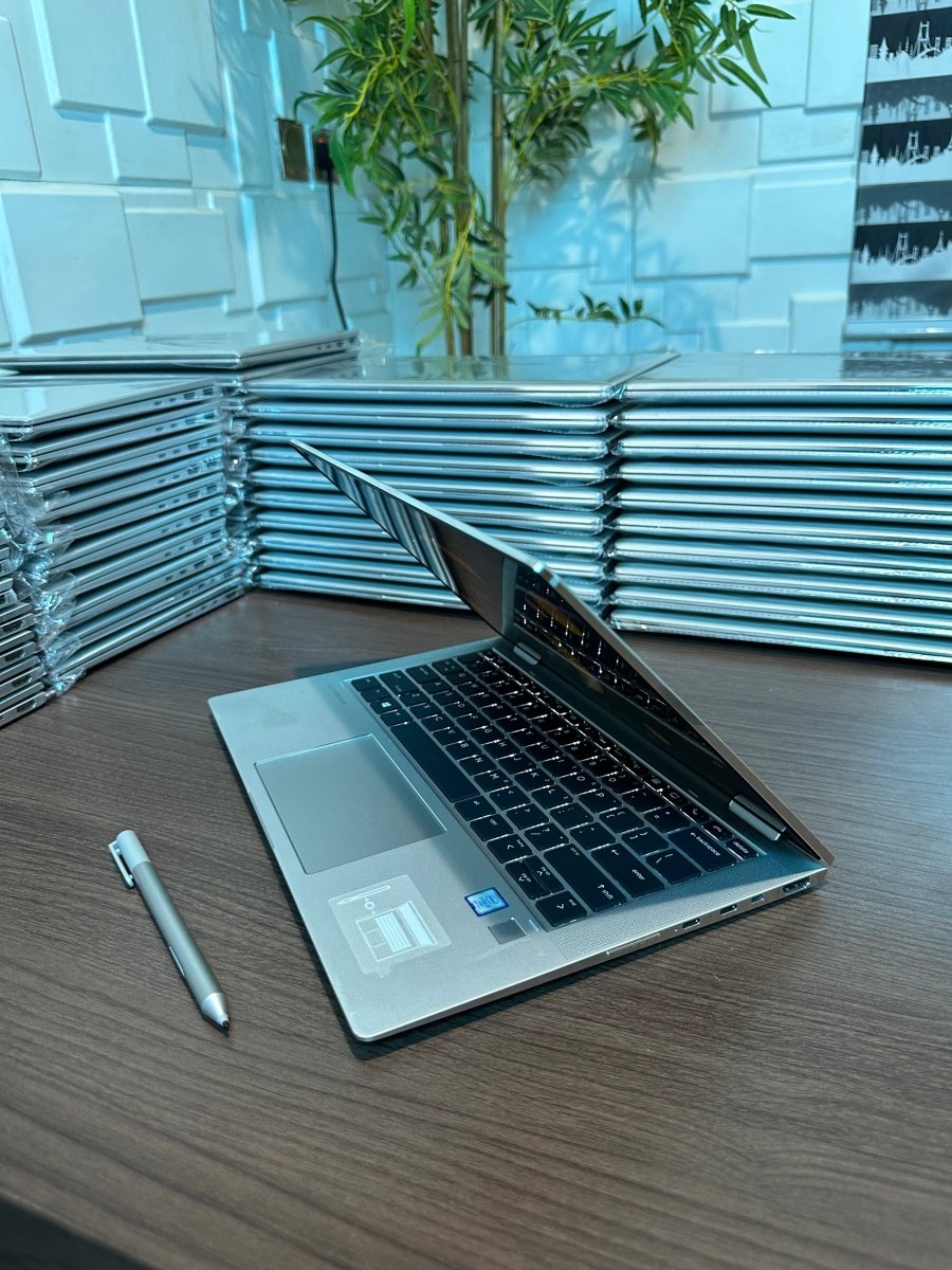 HP EliteBook x360 1030 G4 - 8th Gen. Intel Core i7 - 256GB SSD - 16GB RAM - Keyboard Light - Touchscreen