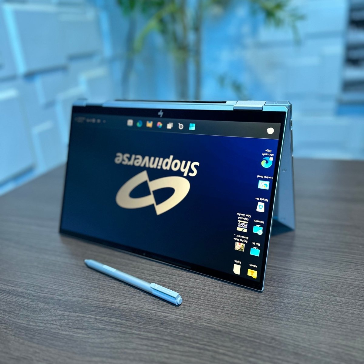 HP EliteBook x360 1030 G8 - 11th Gen. Intel Core i7 - 256GB SSD - 16GB RAM - Touchscreen - Keyboard Light