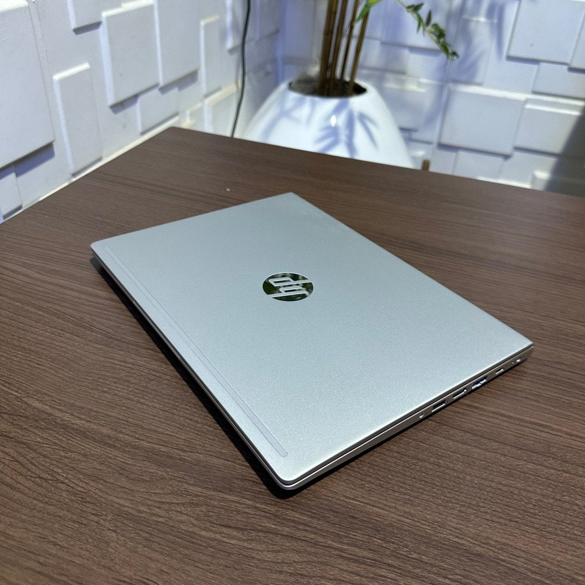 HP ProBook 430 G6 - 8th Gen. Intel Pentium 5405U - 256GB SSD - 4GB RAM - (Minor body dent)