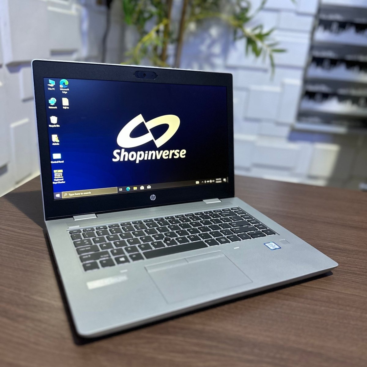 HP ProBook 640 G5 - 8th Gen. Intel Core i5 - 256GB SSD - 8GB RAM - Keyboard Light