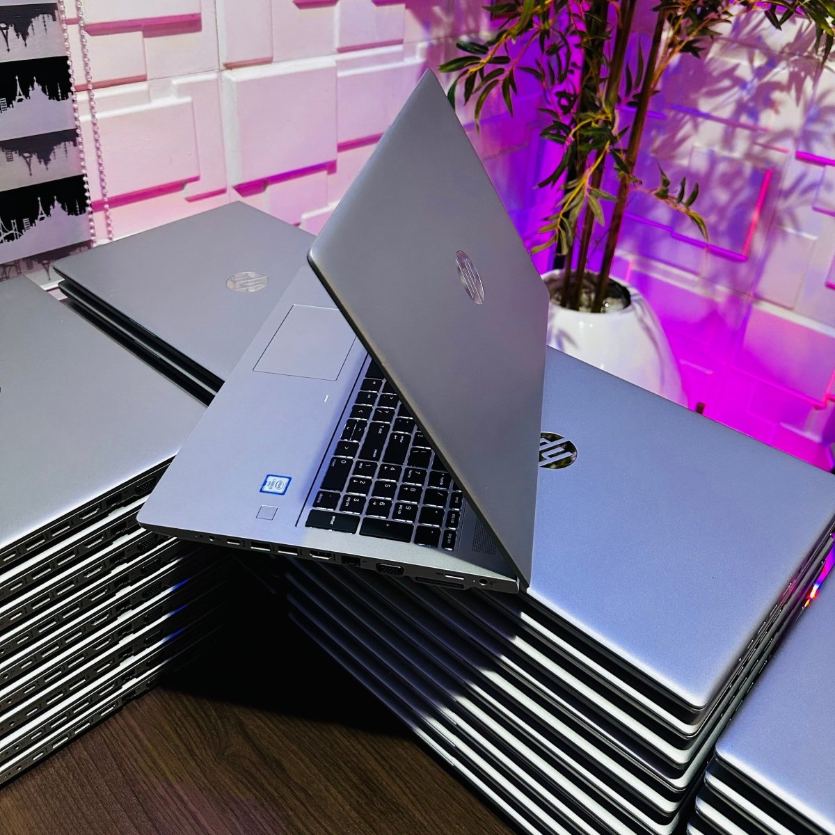 HP ProBook 650 G4 - 7th Gen. Intel Core i5 - 500GB HDD - 16GB RAM