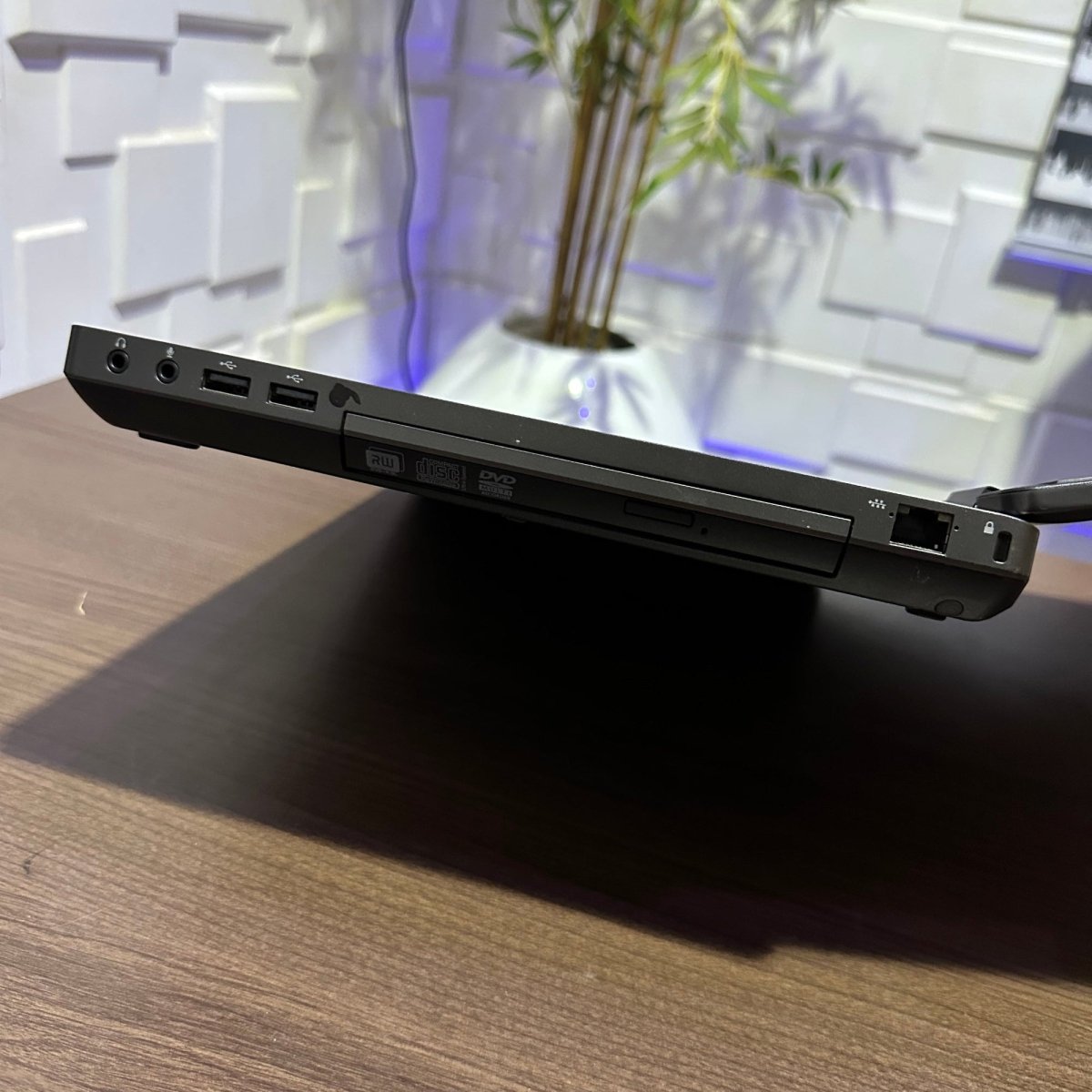 HP ProBook 6570b - Intel Core i5 - 250GB HDD - 8GB RAM