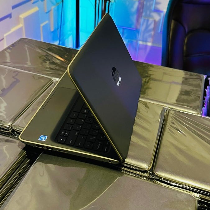 HP Stream 11 Pro G5 - Intel Celeron N4000 - 64GB eMMc - 4GB RAM