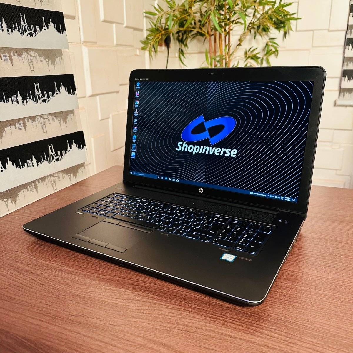HP ZBook 15 G3 | 6th Gen Core i7 | 8GB RAM | 256GB SSD | 2GB AMD FirePro Graphics | Backlit Keyboard